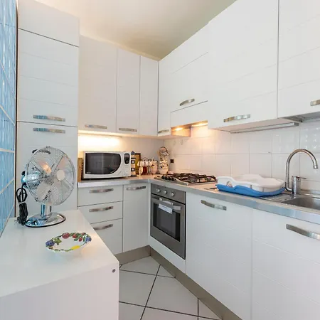 Il Porto Bilocale 11 Con Piscina - Goelba *