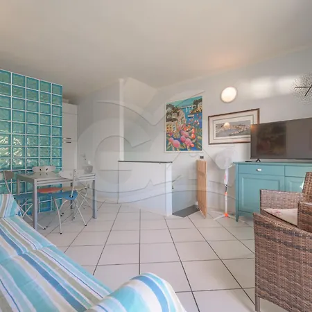 Il Porto Bilocale 11 Con Piscina - Goelba * Порт-Аццурро