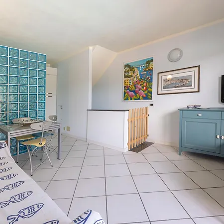 Appartement Il Porto Bilocale 11 Con Piscina - Goelba *