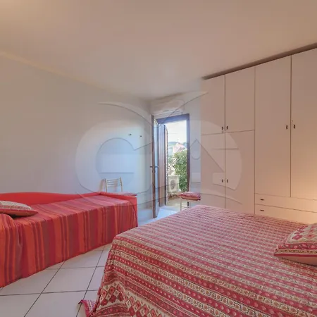 Apartament Il Porto Bilocale 11 Con Piscina - Goelba *
