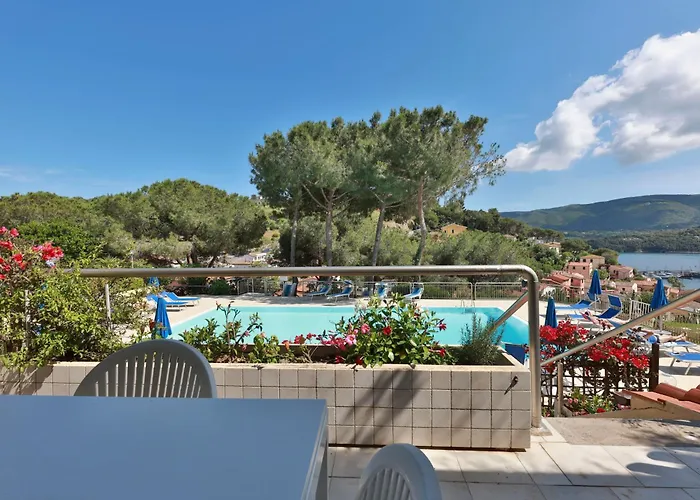 Il Porto Bilocale 11 Con Piscina - Goelba *