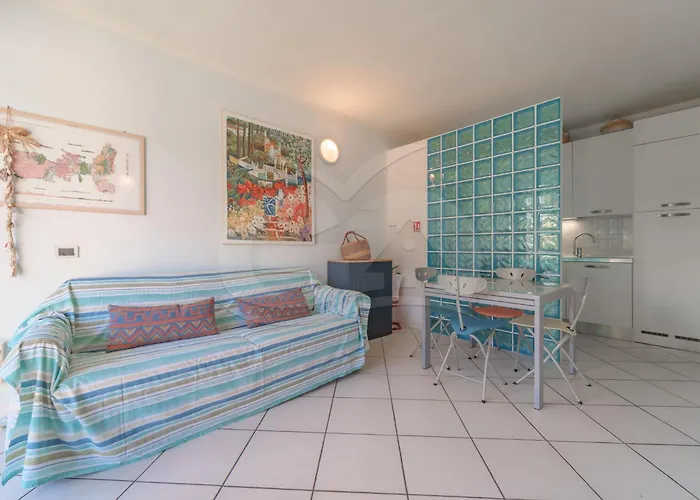 Lejlighed Il Porto Bilocale 11 Con Piscina - Goelba