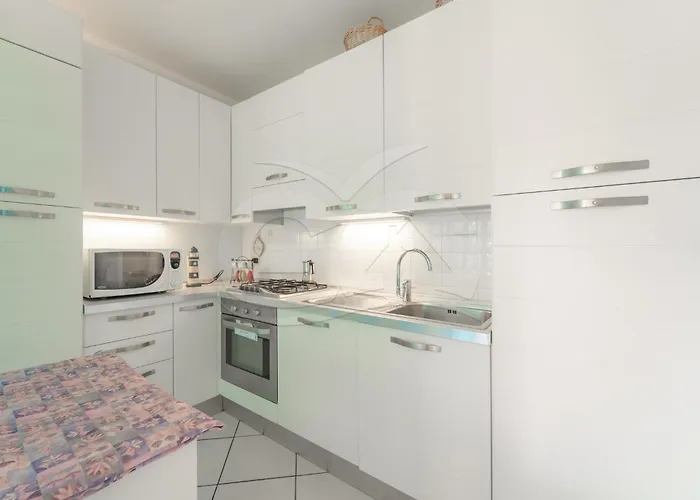 Lejlighed Il Porto Bilocale 11 Con Piscina - Goelba *