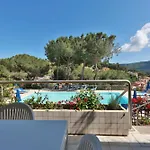 Il Porto Bilocale 11 Con Piscina - Goelba *
