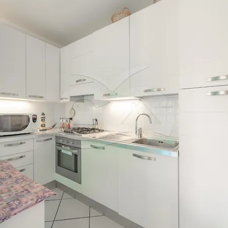 Apartment Il Porto Bilocale 11 Con Piscina - Goelba *